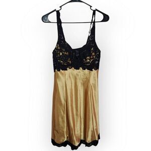 Victoria's Secret Vintage 90s Women's Satin Chemise Gold Black Lace Floral Mediu